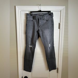 Universal Thread Jeans